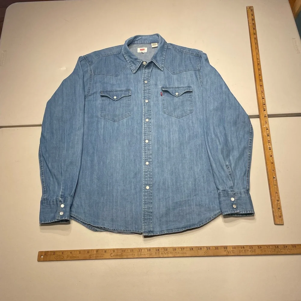 Levi's (2010’s) Large Slim Cowboy Cut Sky Blue Button-Up denim Shirt - Picture 1 of 13